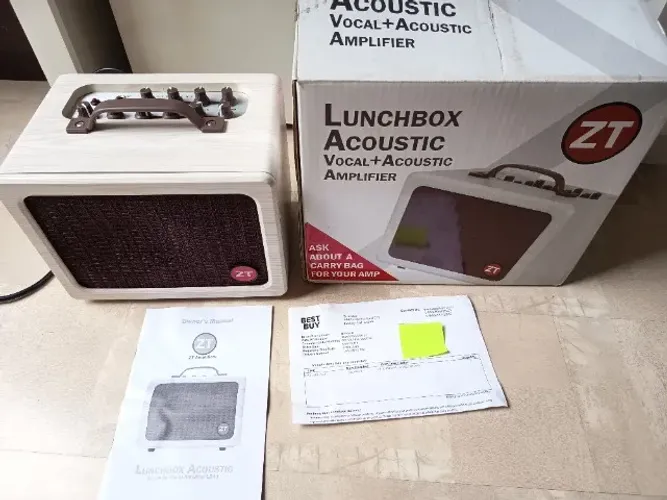 Amplificador ZT Luchbox Acoustic - Vocal + Violão/Guitarra
