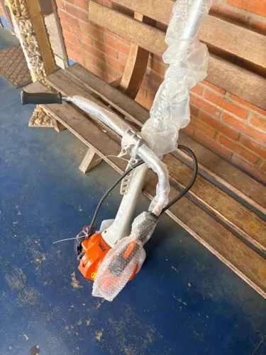 ROÇADEIRA STIHL FS 80 -NOVA