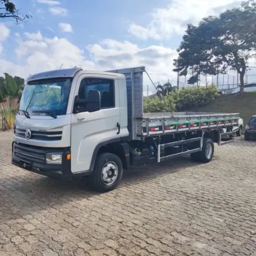 CAMINHAO VW 11.180 DRC 4X2