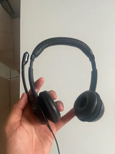 Fone logitech excelente semi novo