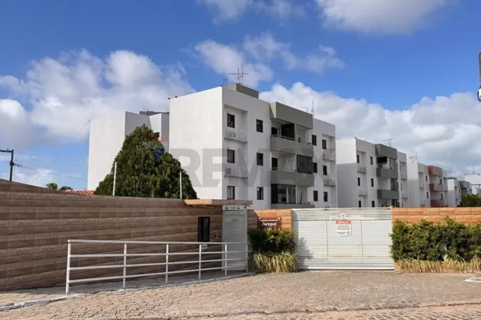 APARTAMENTO A VENDA NO BANCÁRIOS, 02 QUARTOS SENDO 01 SUÍTE, 2º ANDAR ESCADA, PRÓXIMO AO P