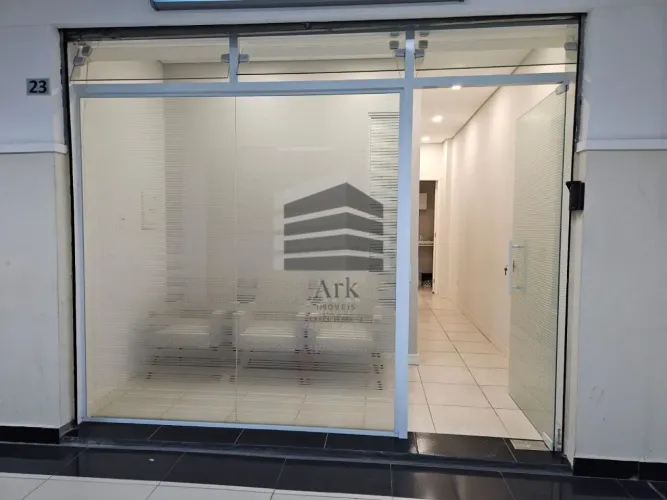 Sala Comercial para venda ou locação, 2 minutos a pé do metrô Ana Rosa, Vila Mariana, SÃO 