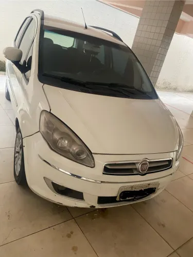 Fiat Idea Essence 1.6 Flex 16V 5P 2014