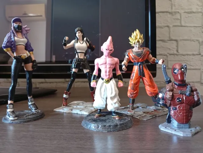 Action Figure (Goku, Majin Buu, Tiffa, Akali