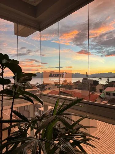 Apto 03 Dormit(01 suíte), vista mar, 110m² privativos - Itaguaçu - Fpolis