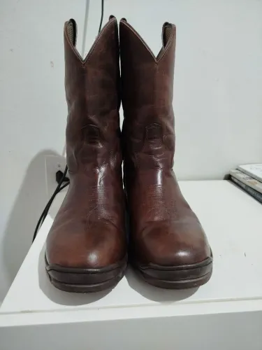 Bota de couro Jácomo 