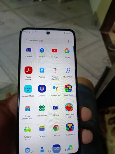 Celular semi novo