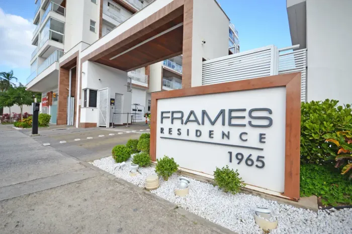 Vendo apartamento 2 quartos com suite no Frames Residencial - Recreio dos Bandeirantes