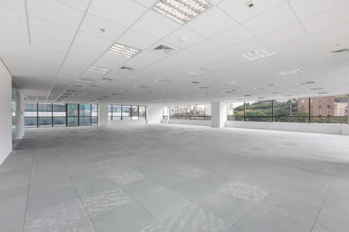 Sala comercial na Rua Surubim, 550 - 72 358 m²