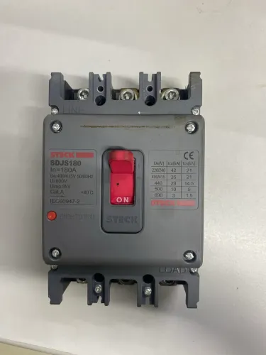 Disjuntor trifásico 180 A Steck