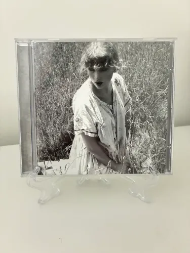 CD Folklore Taylor Swift Bettys Garden