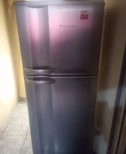 Geladeira 450 litros