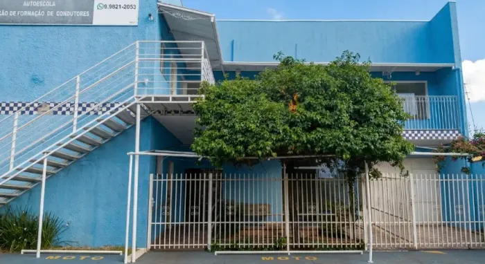 Prédio Comercial no Centro, 380 m2 de área útil e 900m2 de terreno