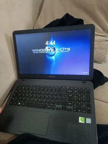 Notebook Samsung i5 8gb ddr4 com placa de vídeo