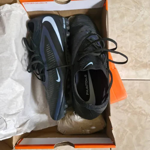 Chuteira society Nike reactx Phantom low pro tf