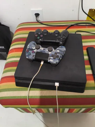 Ps4 slim