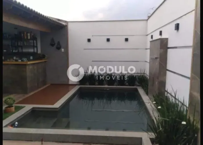Casa RESIDENCIAL PEQUIS , 3 quartos, suite, espaco gourmet com piscina