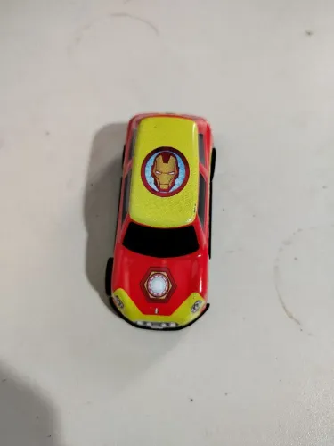 Carrinho Marvel