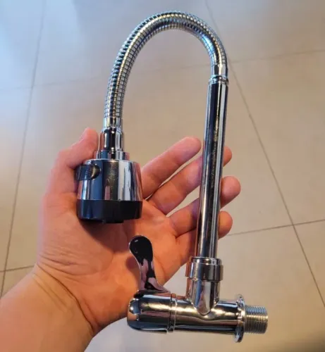 Torneira Gourmet de Parede 360° em Aço Inox