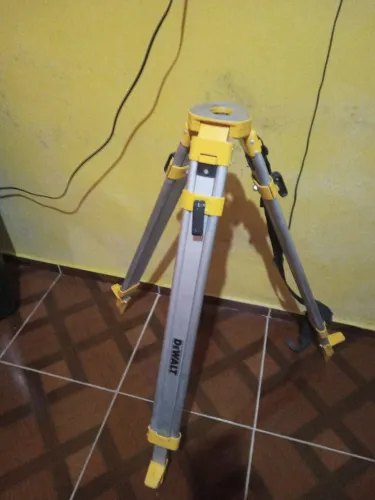 Vende tripé ou troca por celular