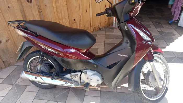Vendo biz Ks 125 2009,2009 sem nenhum débito, revisada pegar e andar