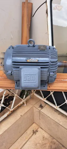 Motor trifásico  12,5  CV  3510 RPM