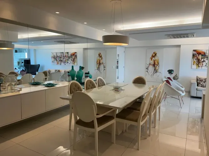 Imóvel para venda possui 172 metros quadrados com 4 quartos em Monteiro - Recife - PE