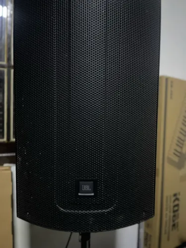 * ? Caixa JBL Professional MAX 15 * ? 2 microfones sem fio