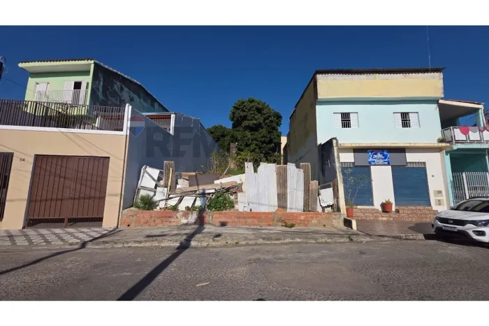 Terreno em Vila Mineirão - Preço Imperdível!
