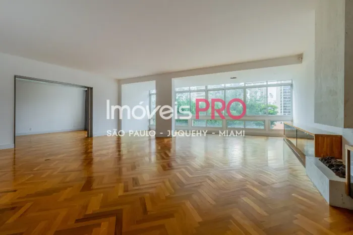 Venda apartamento reformado de 440 m² com 4 Suítes, 3 Vagas