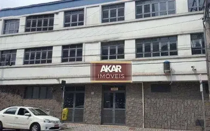 Prédio comercial à venda no Centro de Santo André com 2.290m² de área construída em terren