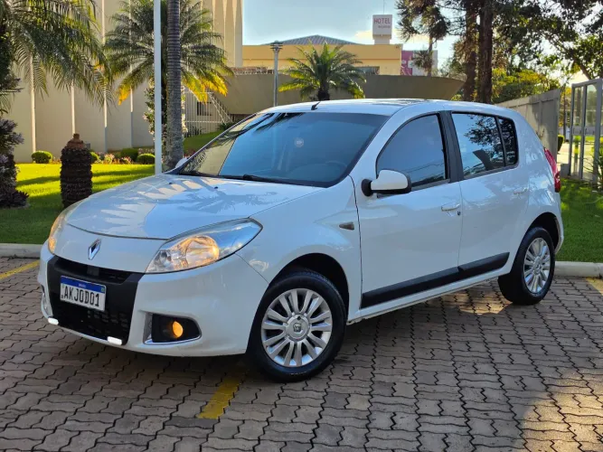 Renault Sandero Privilège Hi-flex 1.6 8V 5P 2012