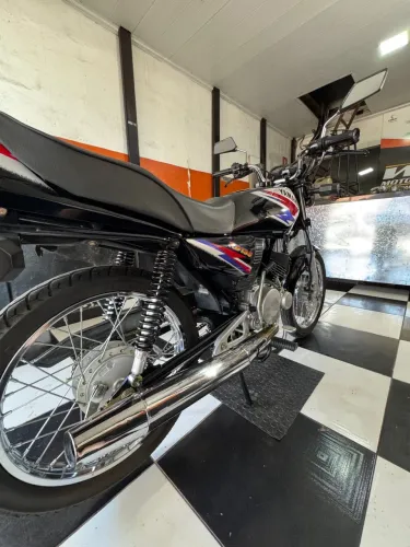 YAMAHA RD135 ano 1996 RELÍQUIA