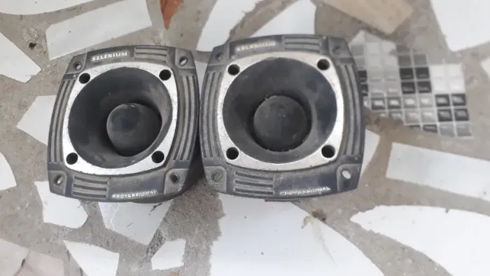 TWITER APENAS 2 UNIDADES