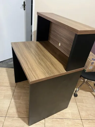 Mesa Escrivaninha para Estudo/Computador - Madeira e Preto