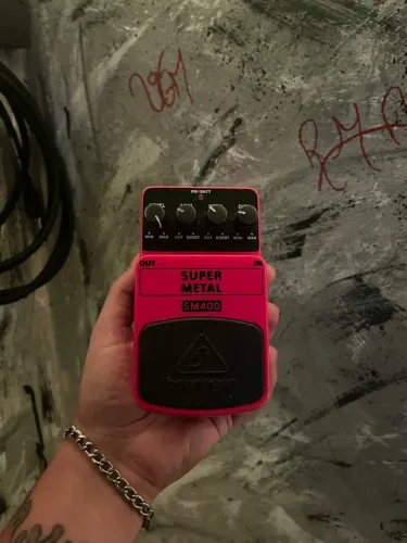 Pedal SuperMetal - Behringer