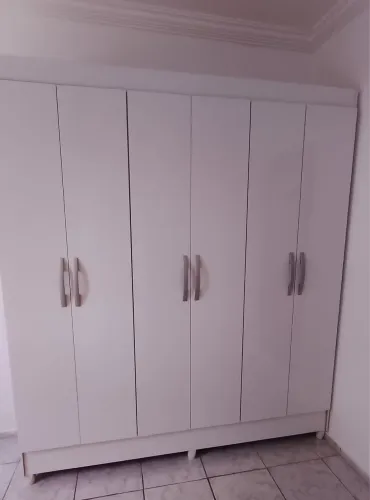 Guarda roupa 6 portas