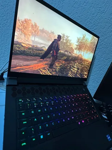 ALIENWARE M15 R7 RTX 3070 TI