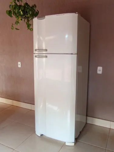 Geladeira Eletrolux DC49A 462L com Super Freezer - Funcionando Perfeitamente