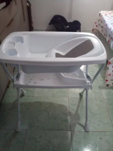 Banheira com suporte