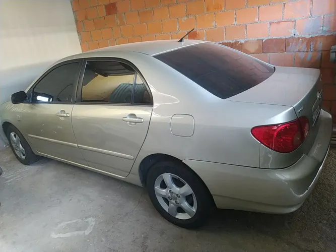 Toyota Corolla XEI 1.8/1.8 Flex 16V Mec. 2005
