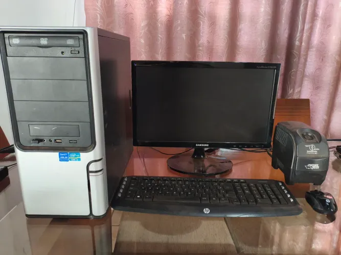 PC Computador Completo , Tela 19" , Core i3 , 8gb Ram, 512 gb HD, dvd, mouse e teclado 