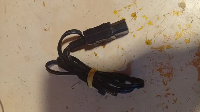 Cabo de força 2 pinos 18AWG 10A 250V, conector fêmea