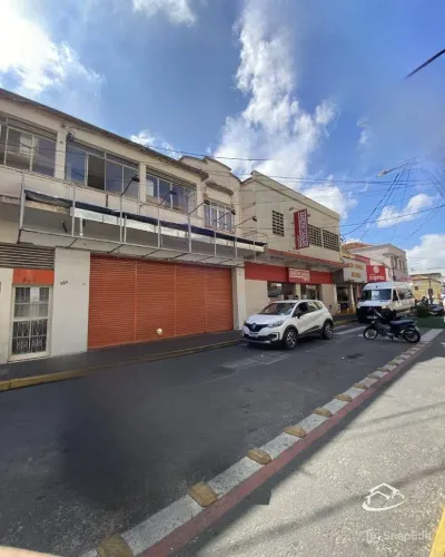 Ponto Comercial na Rua Principal de Lorena para Locação