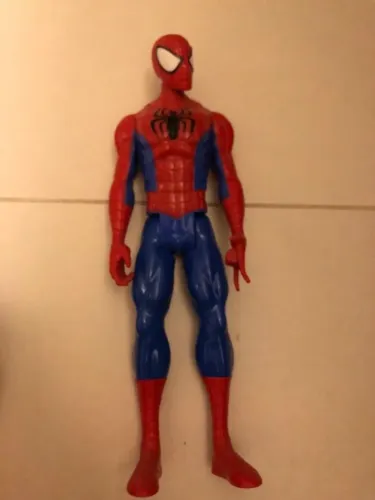 Boneco do Homem-Aranha da série Titan Hero