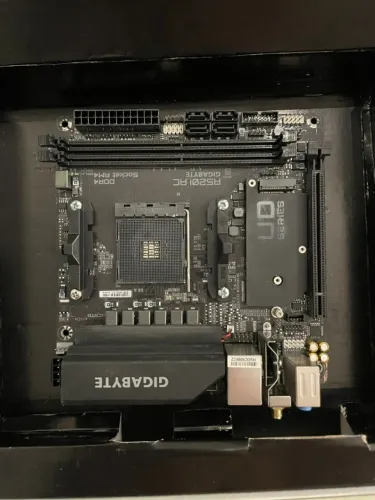 PLACA MÃE A520I AC WI-FI GIGABYTE ITX