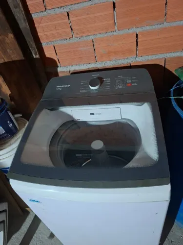 Máquina de lavar Brastemp 12kg em excelentes condições e pouco tempo de uso