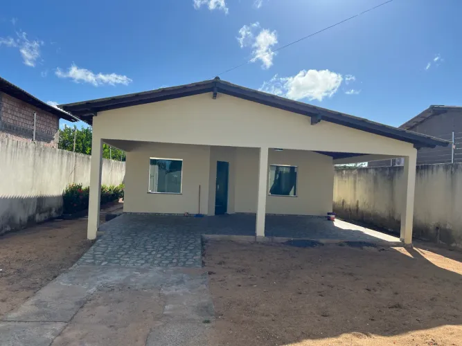 Alugo casa 