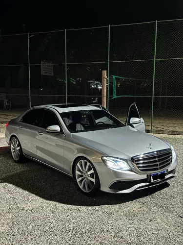 Mercedes-Benz E-250 Exclusive 2.0 TB 211cv Aut. 2017