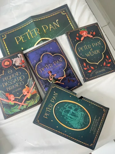 Coleção completa Peter pan ( acompanha livro de colorir e poster) 